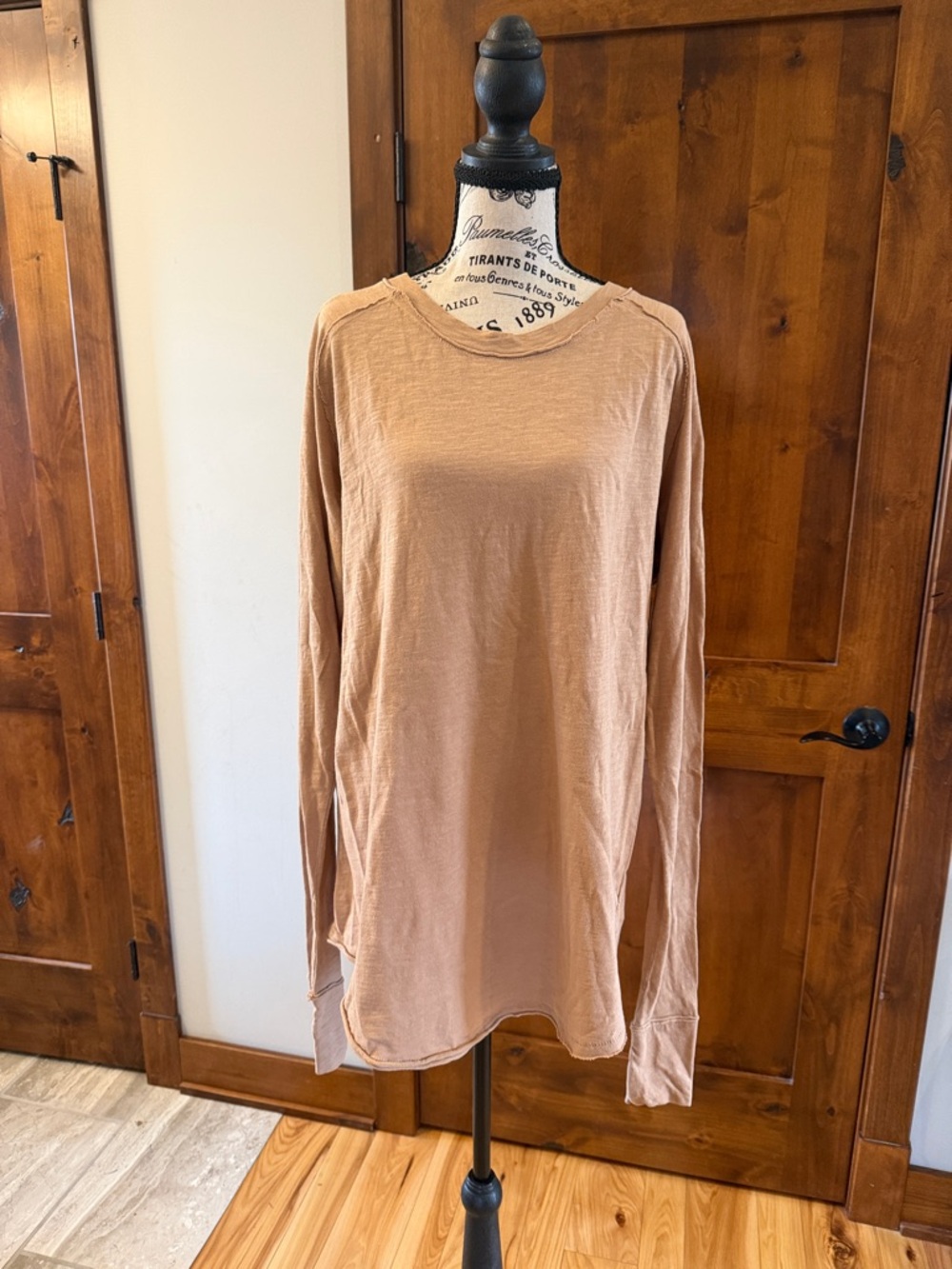We The Free Arden Tee Light Brown Long Sleeve Tunic Top, size XS